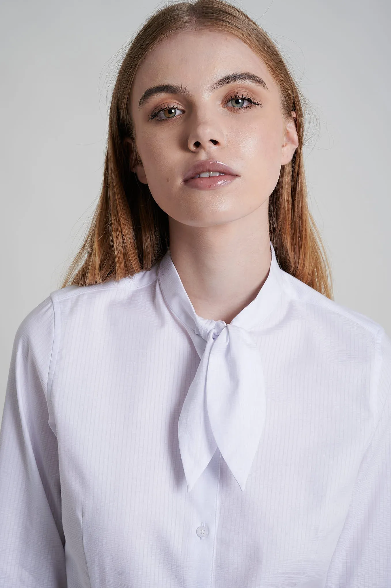 Cotton elastane shirt with bow collar