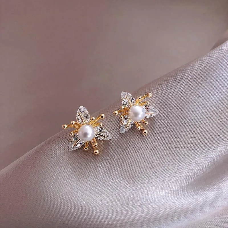 Imara Crystal Pearl Flower studs