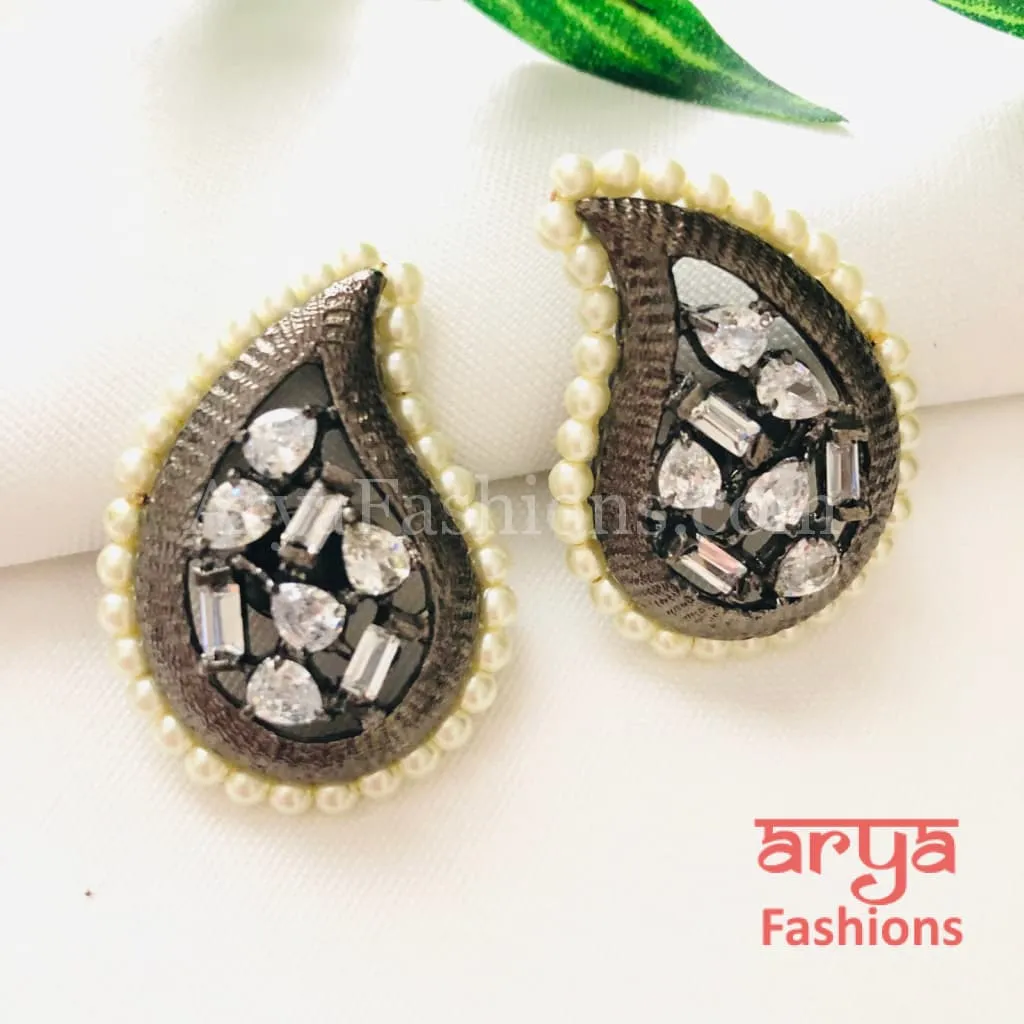 Ivanka Golden Kundan Stud Earrings/Fusion Indo Western Earrings