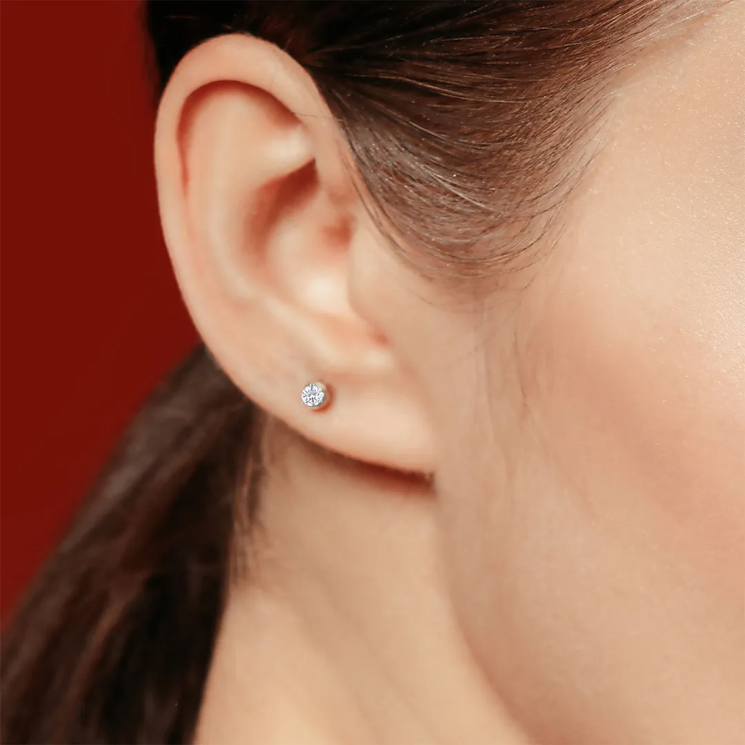 Layered Luxe - Solo Spark - 7cent Single Diamond Stud