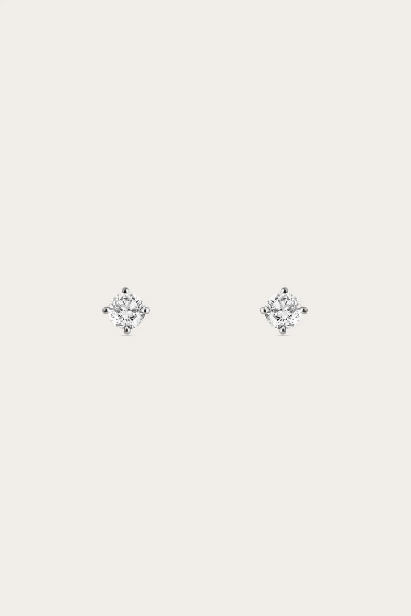 Round Studs Petite (0.10 ct)